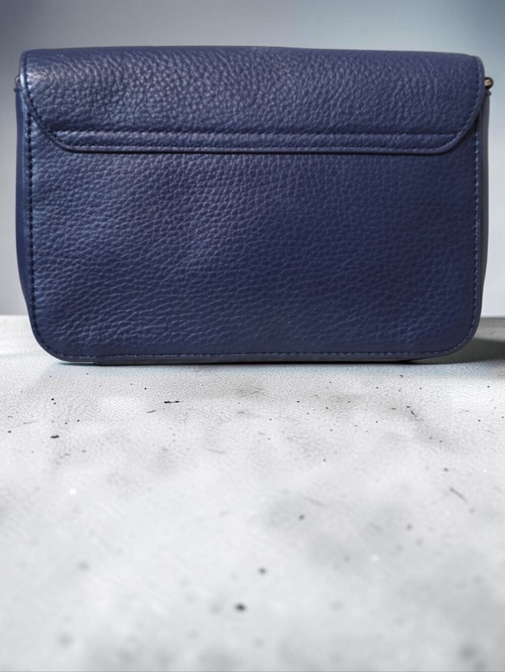 Tory Burch Navy Leather Flap Chain Shoulder Bag - Picture 2 of 8